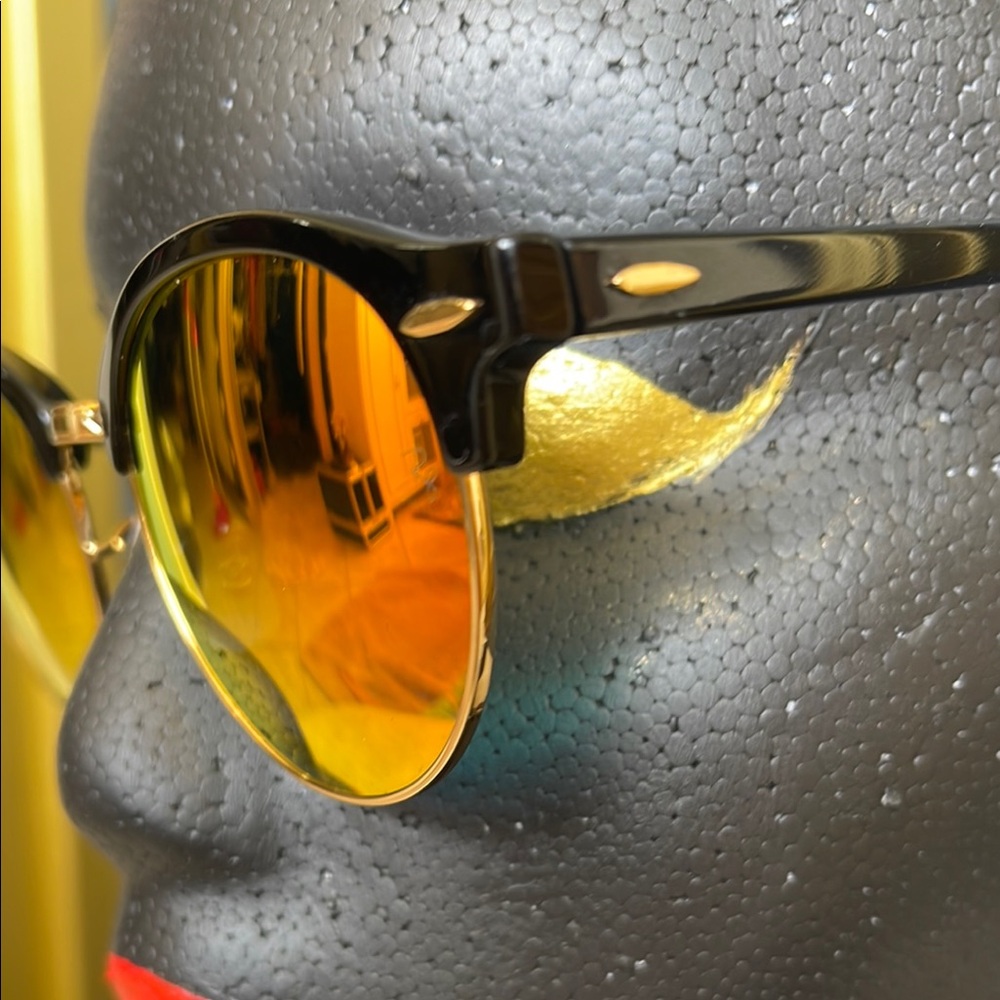Ray-Ban Black and Red Sunglasses with Bold Design - Picture 6 of 7